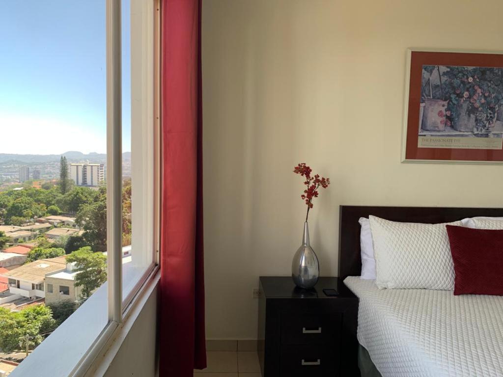 Beautiful Apartment, Terrace With Incredible View, 3 Bdr, Escalon, Exclusive, Secure San Salvador Bagian luar foto